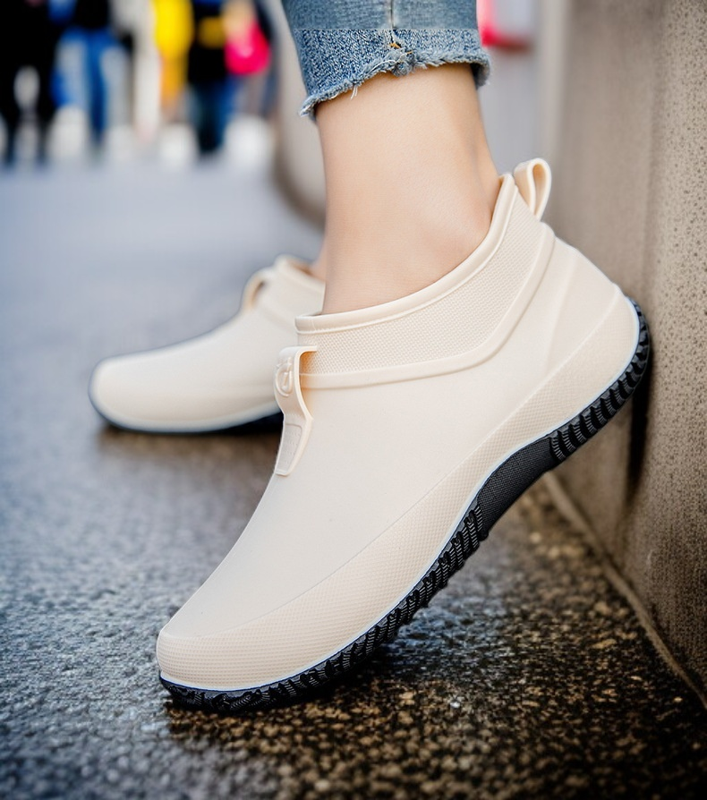 여성용 짧은 레인부츠 방수 테스트