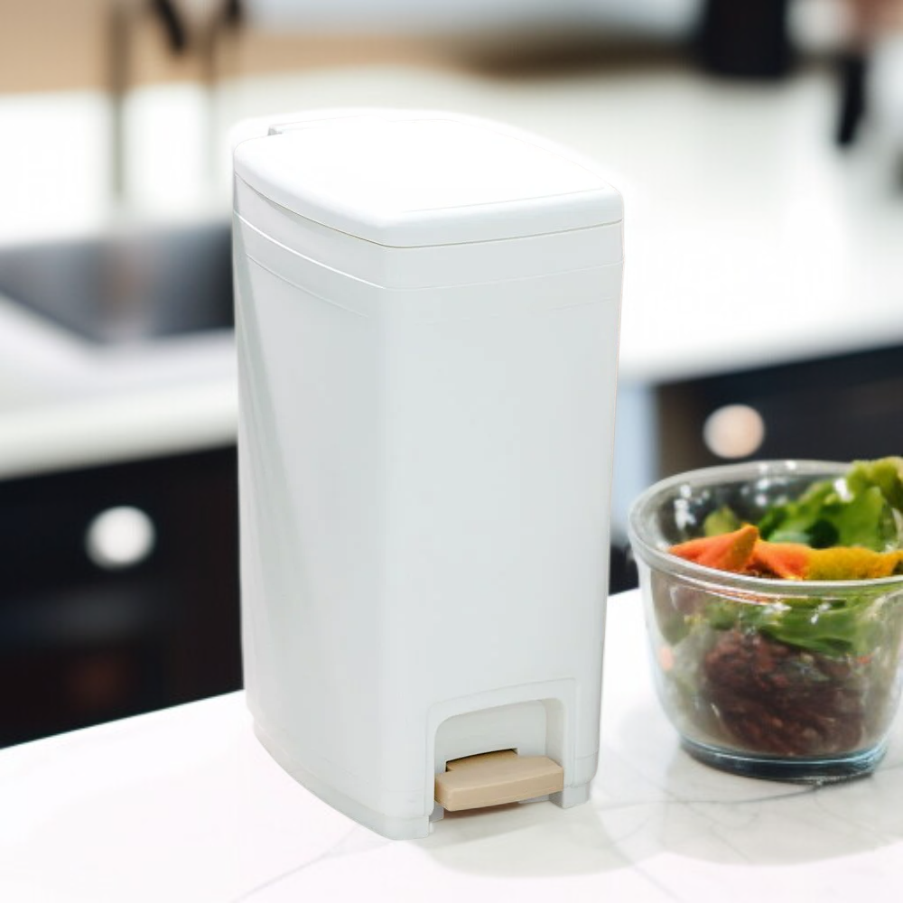 Papelera de pedal de acero de estilo europeo