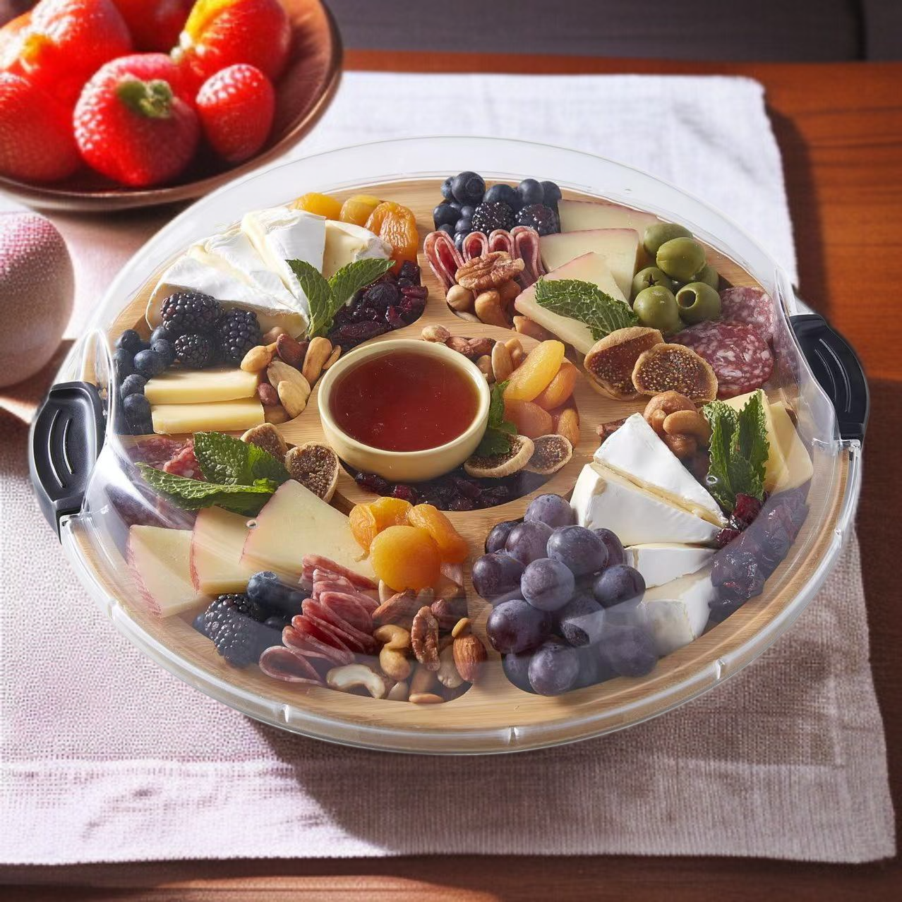 벨트 덮개 디자인의 실목 트레이 근접 사진