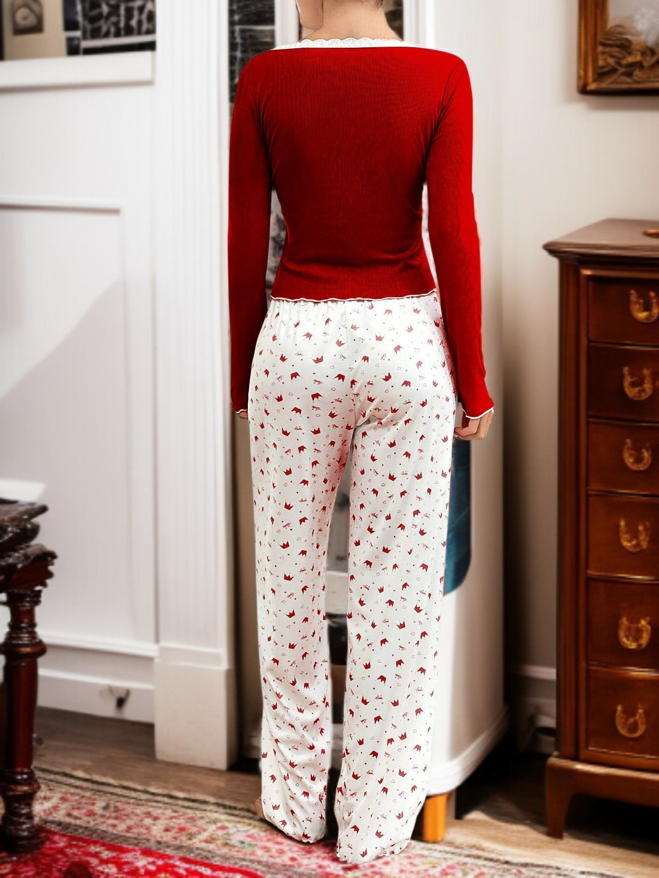 エレガントなレースデザインの女性用パジャマ上着