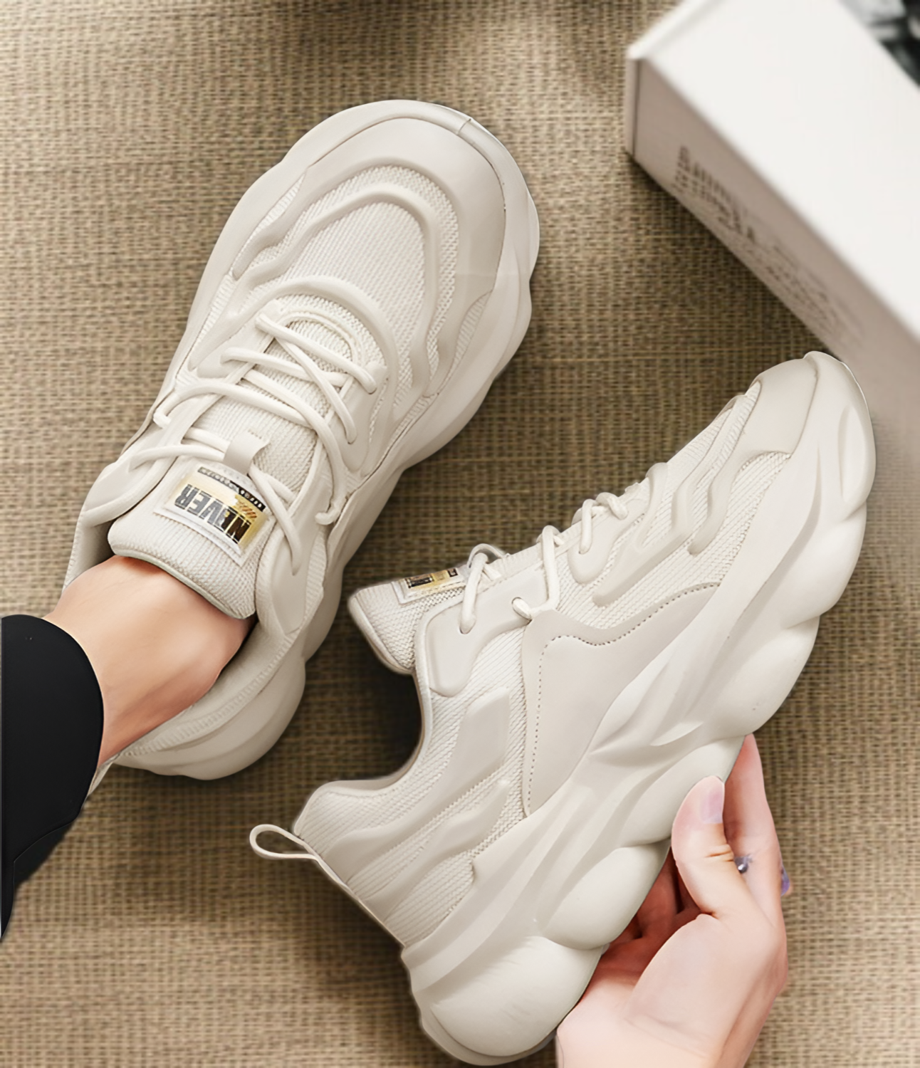 通気性抜群のスポーツシューズメンズ用