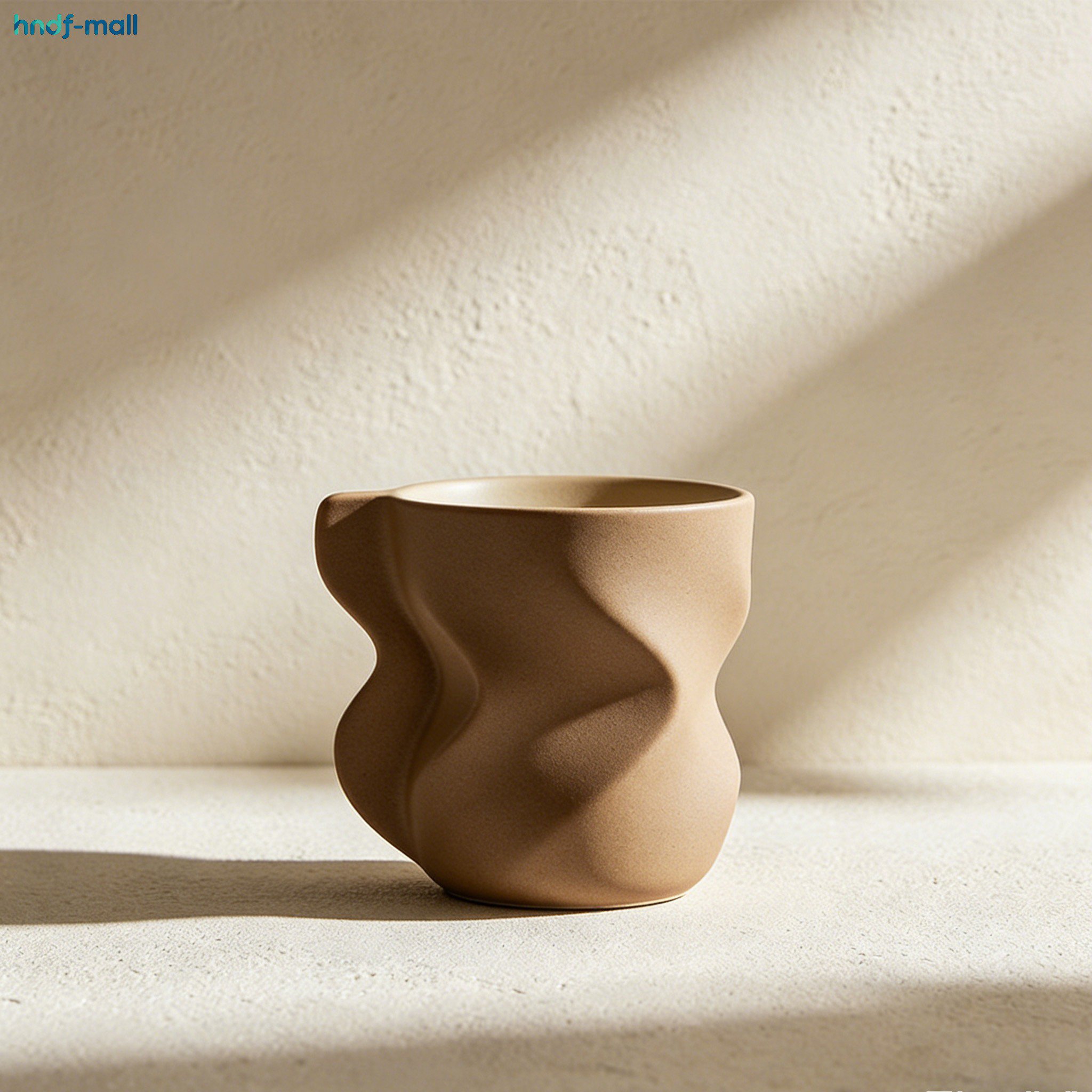 Household ceramic tableware