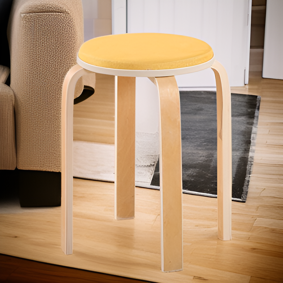 원목 소재의 다리가 높은 식탁 의자