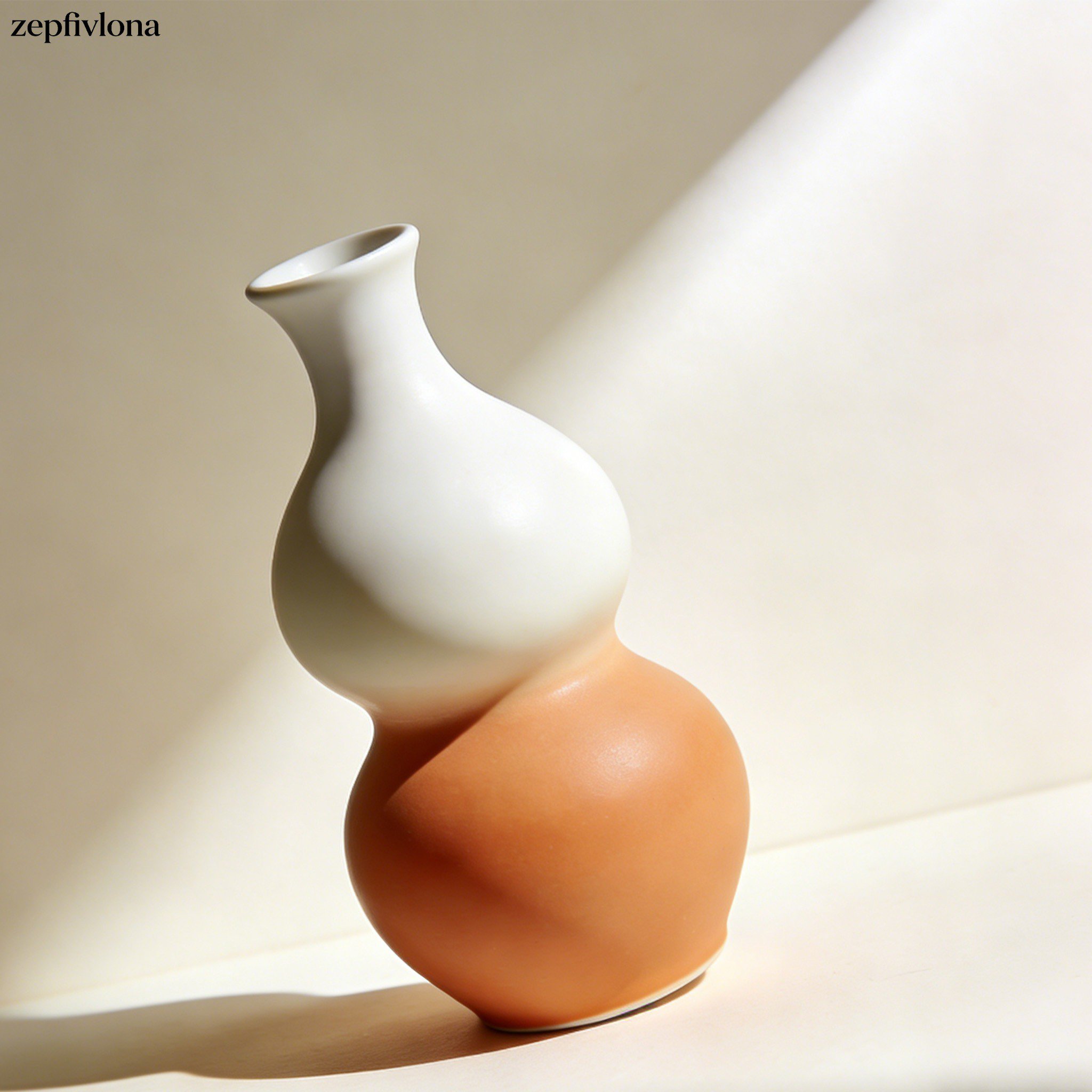 シンプルな花瓶3個セットの正面写真