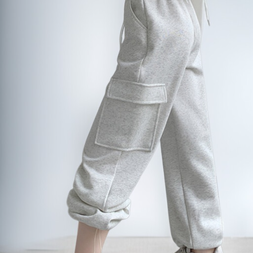 겨울용 여성 작업 바지 착용 컷