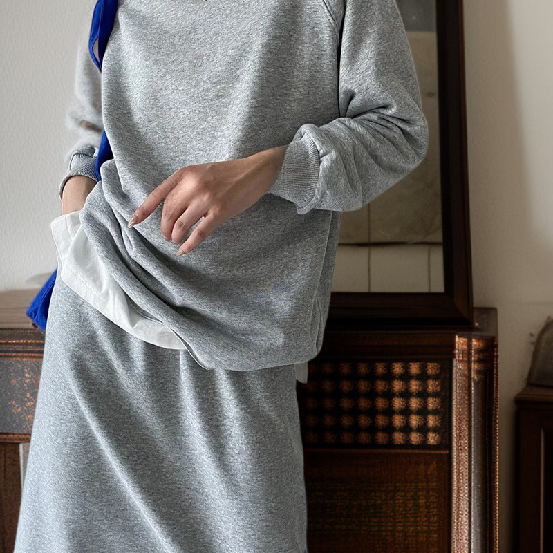 مجموعة تنورة وسترة SN2003 الحصرية للنساء لإطلالة عملية أنيقة