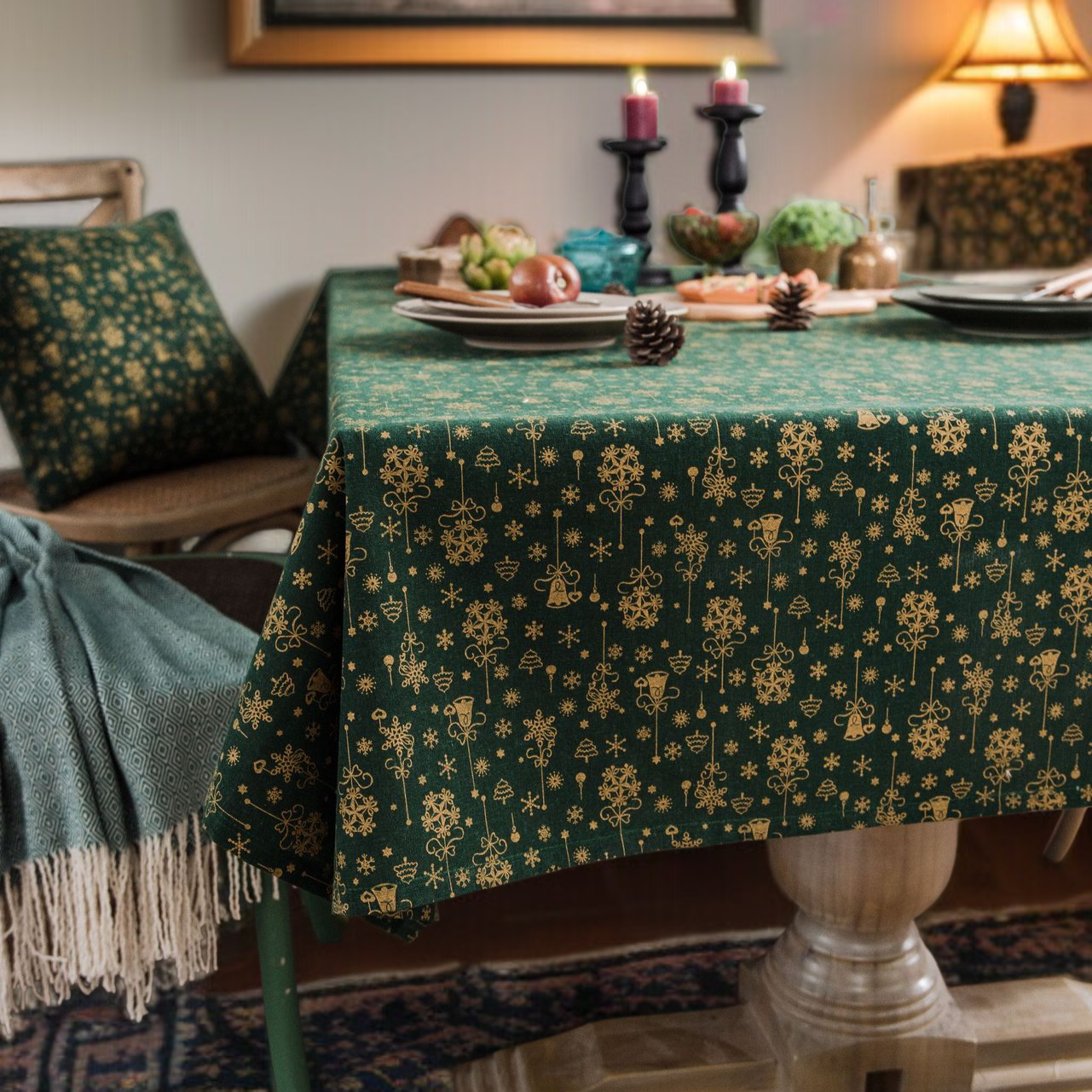 종 프린트가 돋보이는 코튼&린넨 테이블보