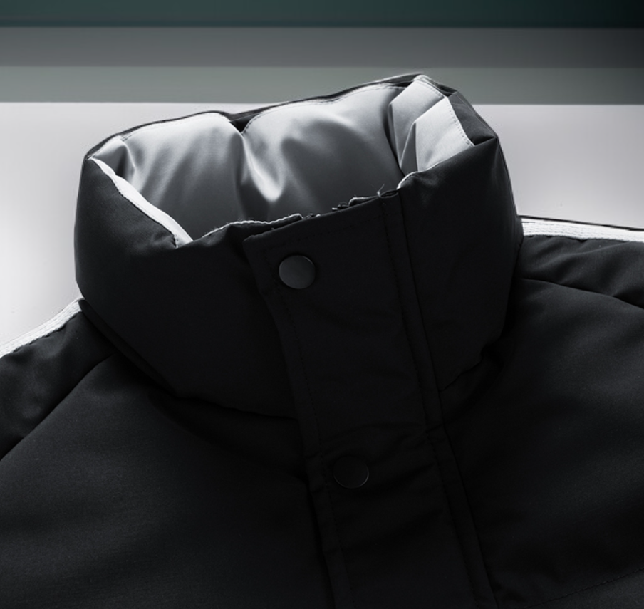 베이커리 스타일 남성 겨울 패딩 근접 촬영