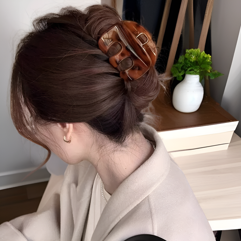 Women's Versatile Shark Hair Clip, Medium M-Shaped Pumpkin Claw