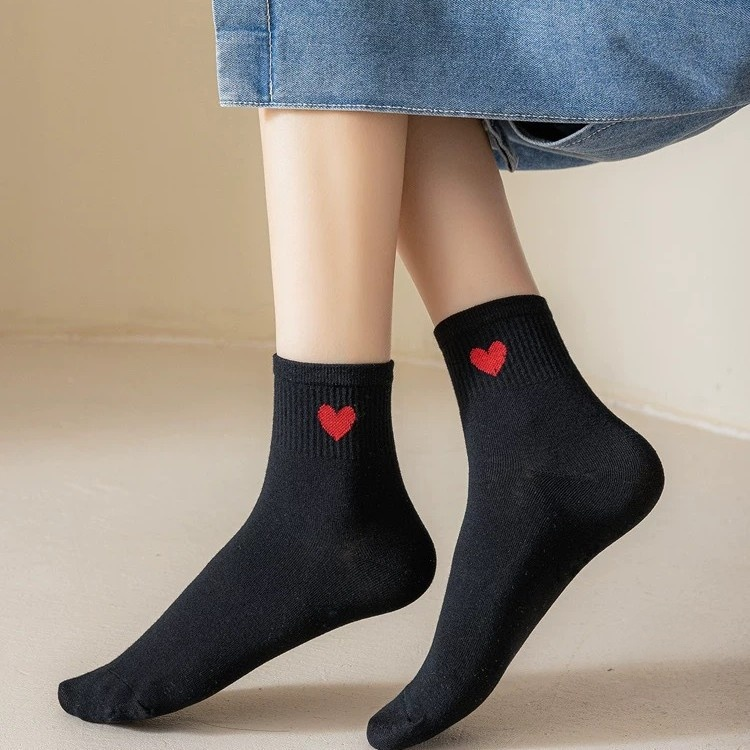 Calcetines de algodón puro para mujer con diseño de corazón
