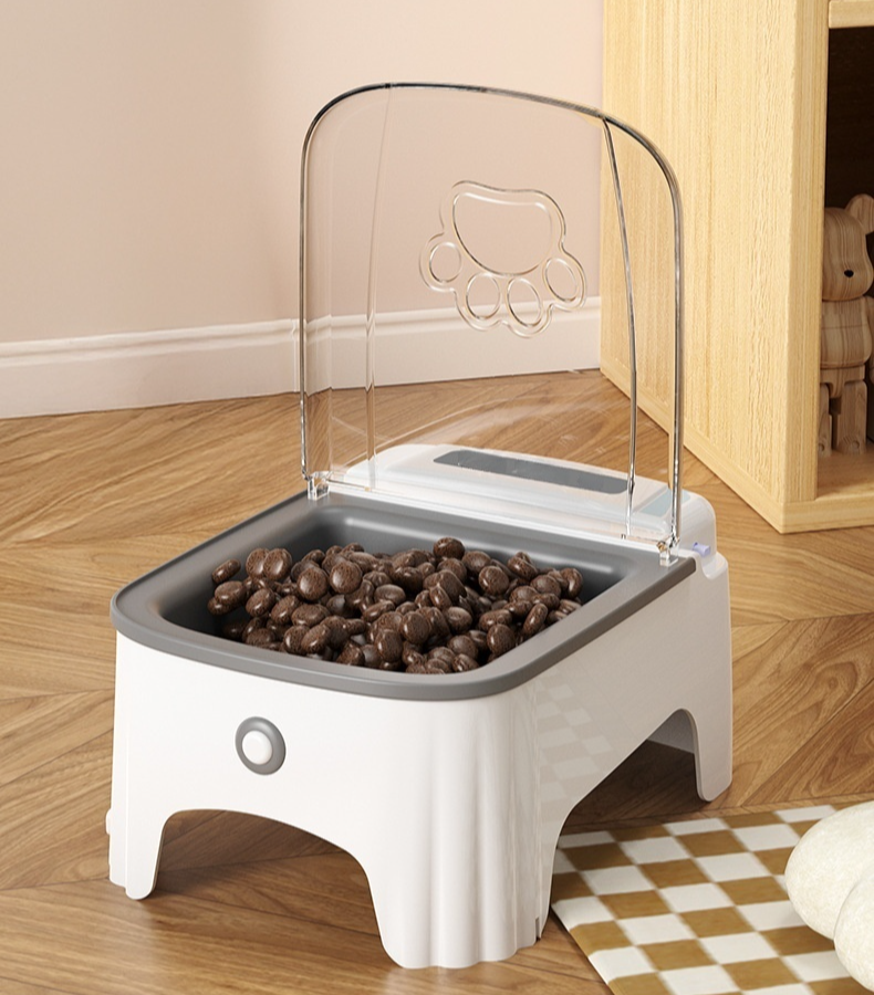 New Pet Motion-Sensitive Feeder
