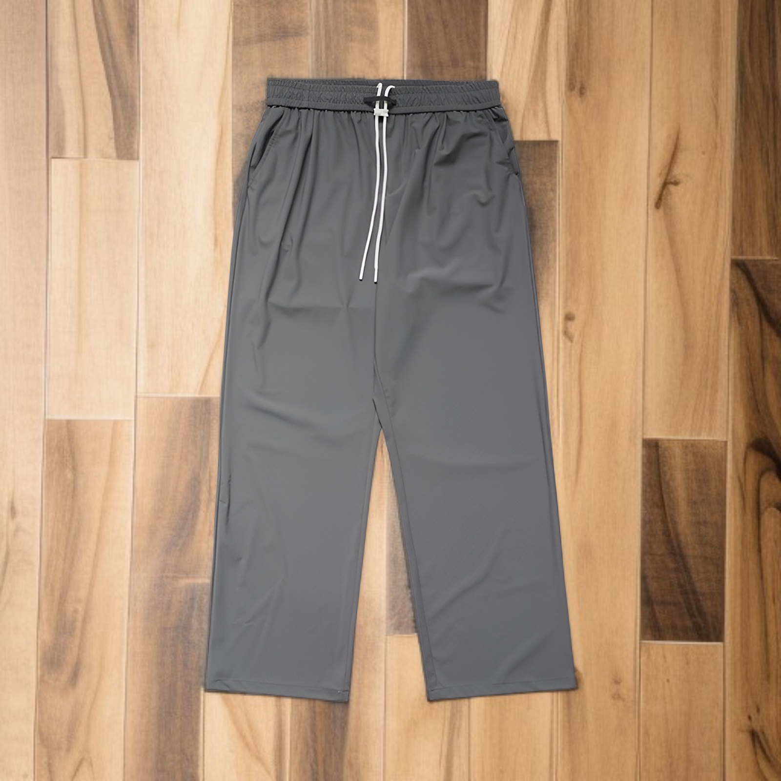 メンズのゆったりカジュアルパンツ