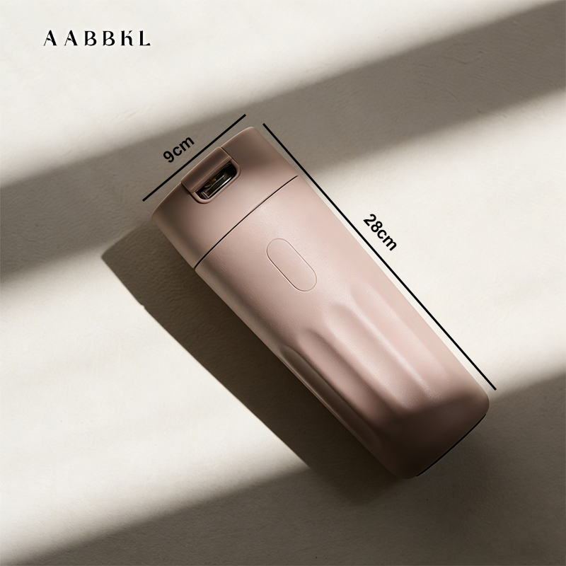 Grupo de vasos para jugo apilados