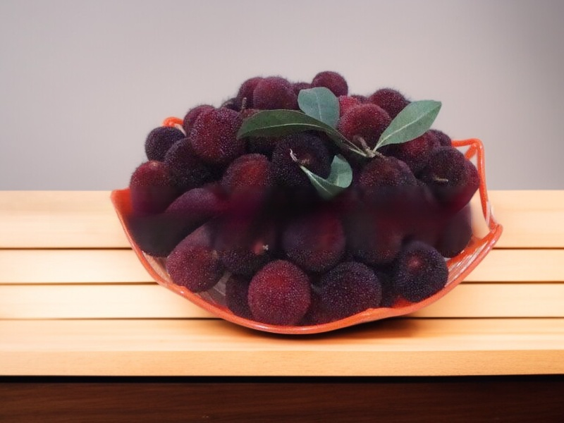 과일로 채워진 거미 과일 그릇