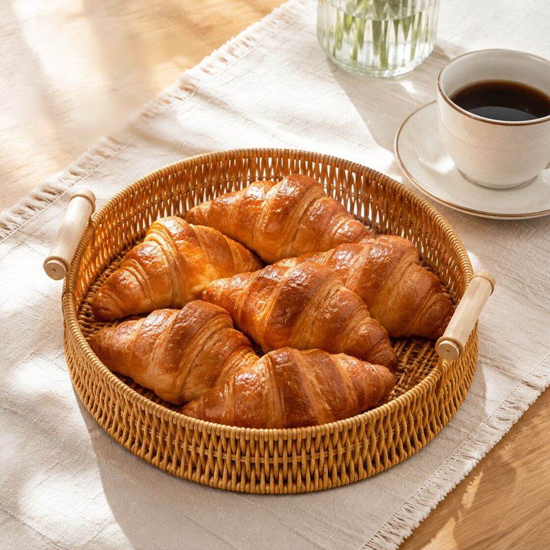 Cesta de pan de imitación de ratán