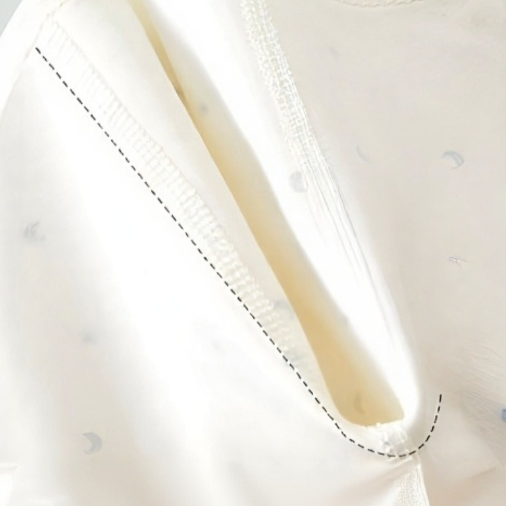 ベビーロンパース