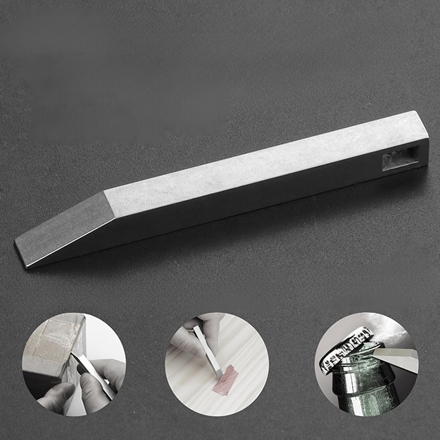 Mini Multi-Functional Pry Bar