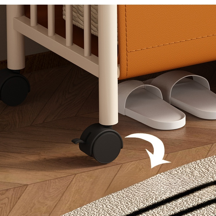 クリーム色床置きハンガーラック　寝室用衣類整理ラック　移動式収納ハンガーラック