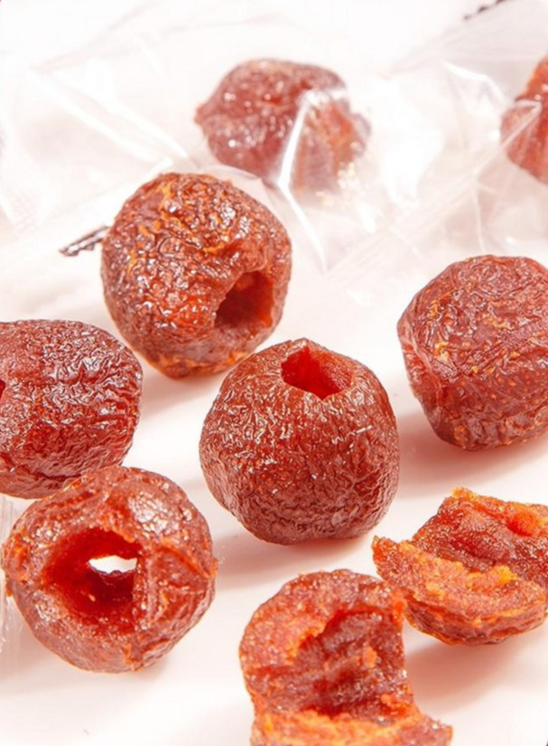 깨끗하게 손질된 산사나무 열매