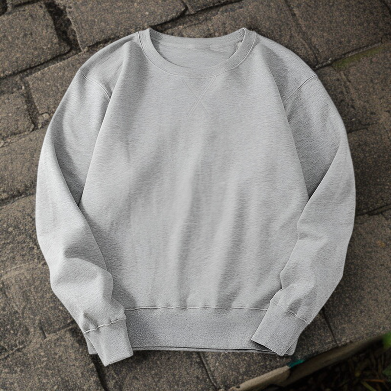 トレンド感溢れるルーズフィットスウェットシャツ