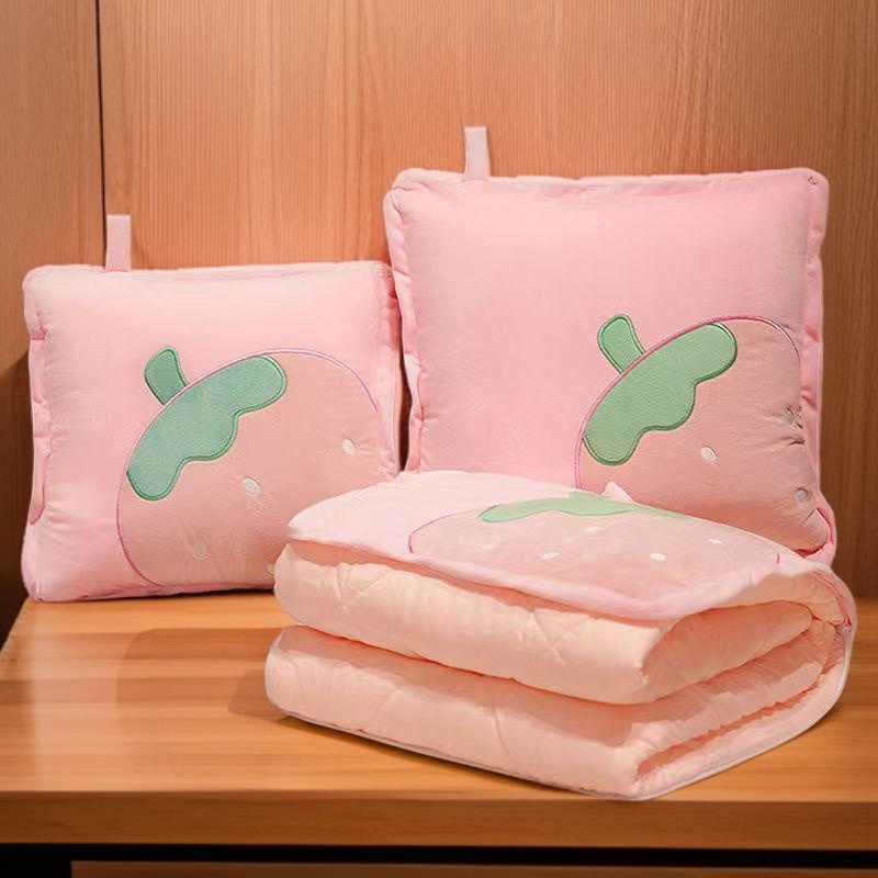 Dual-purpose pillow quilt