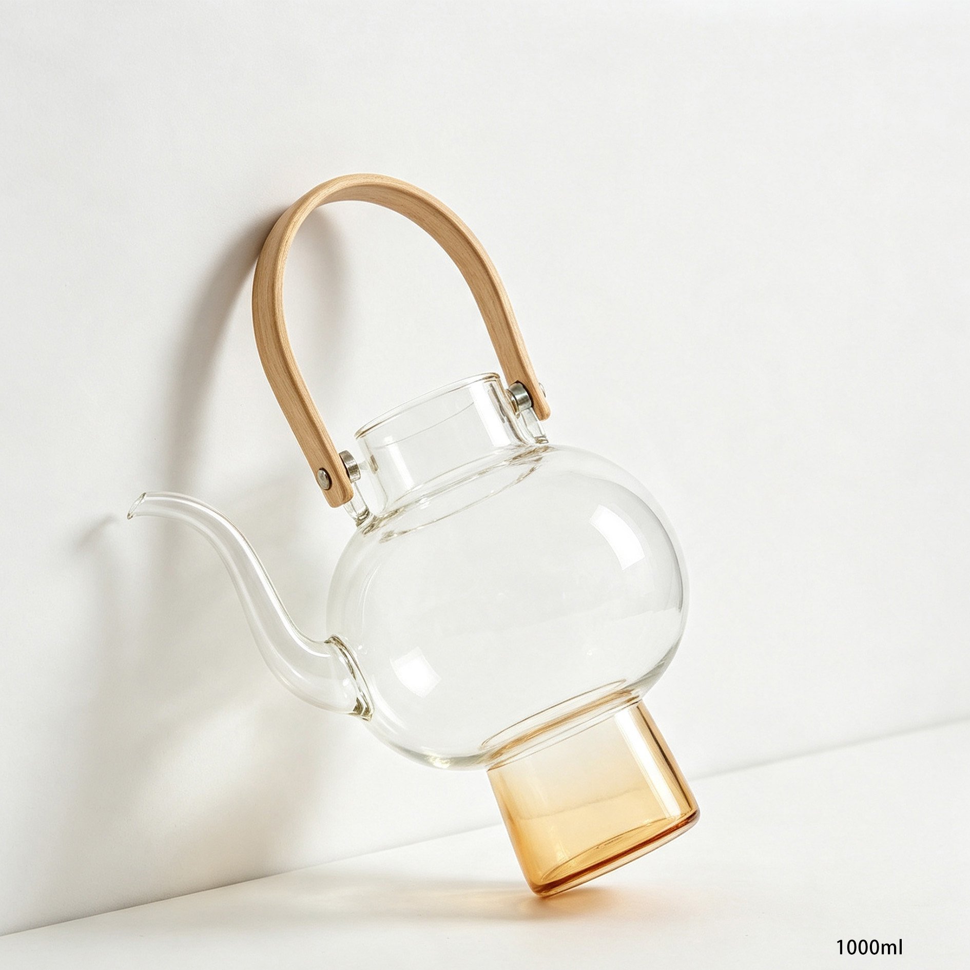 Heatproof glass jug with stainless steel lid