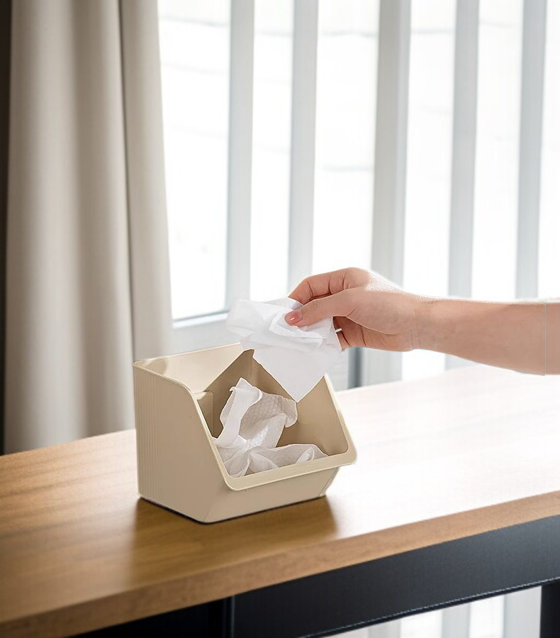 투명 수납함에 다양한 식재료 보관