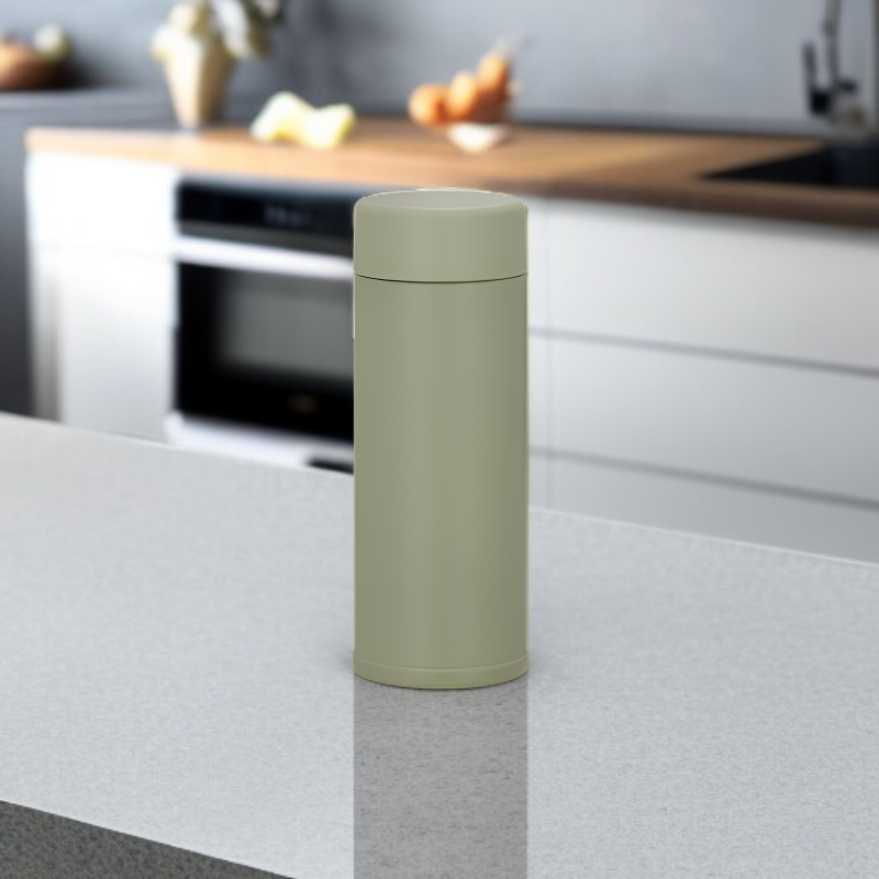 超軽量ミニ魔法瓶