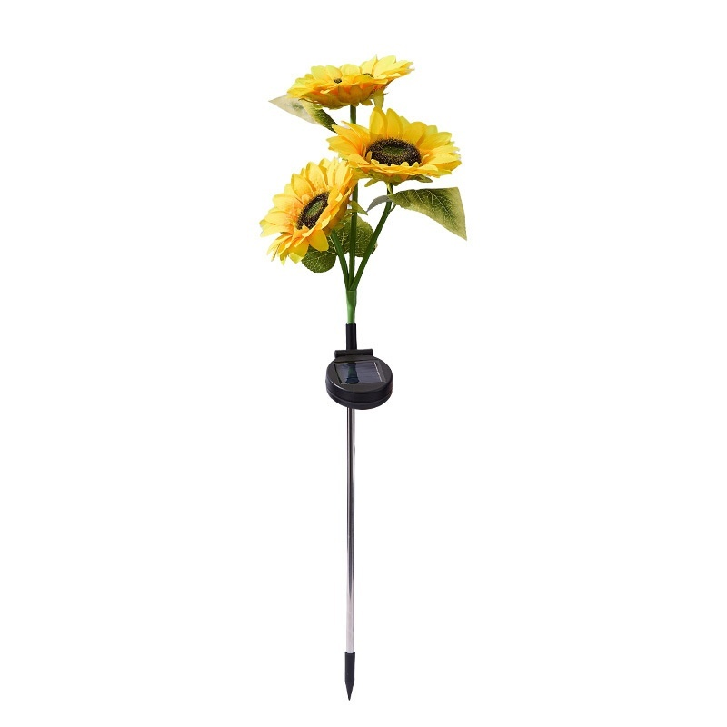 Outdoor solar landscape lights