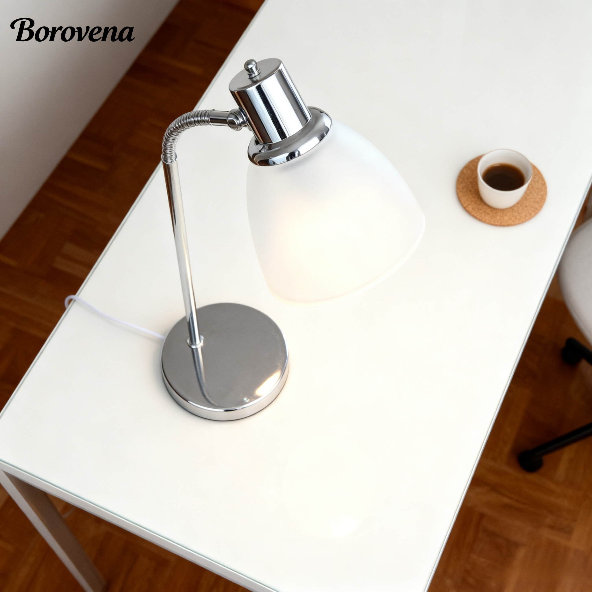 目の保護に優れたデスクランプの使用イメージ