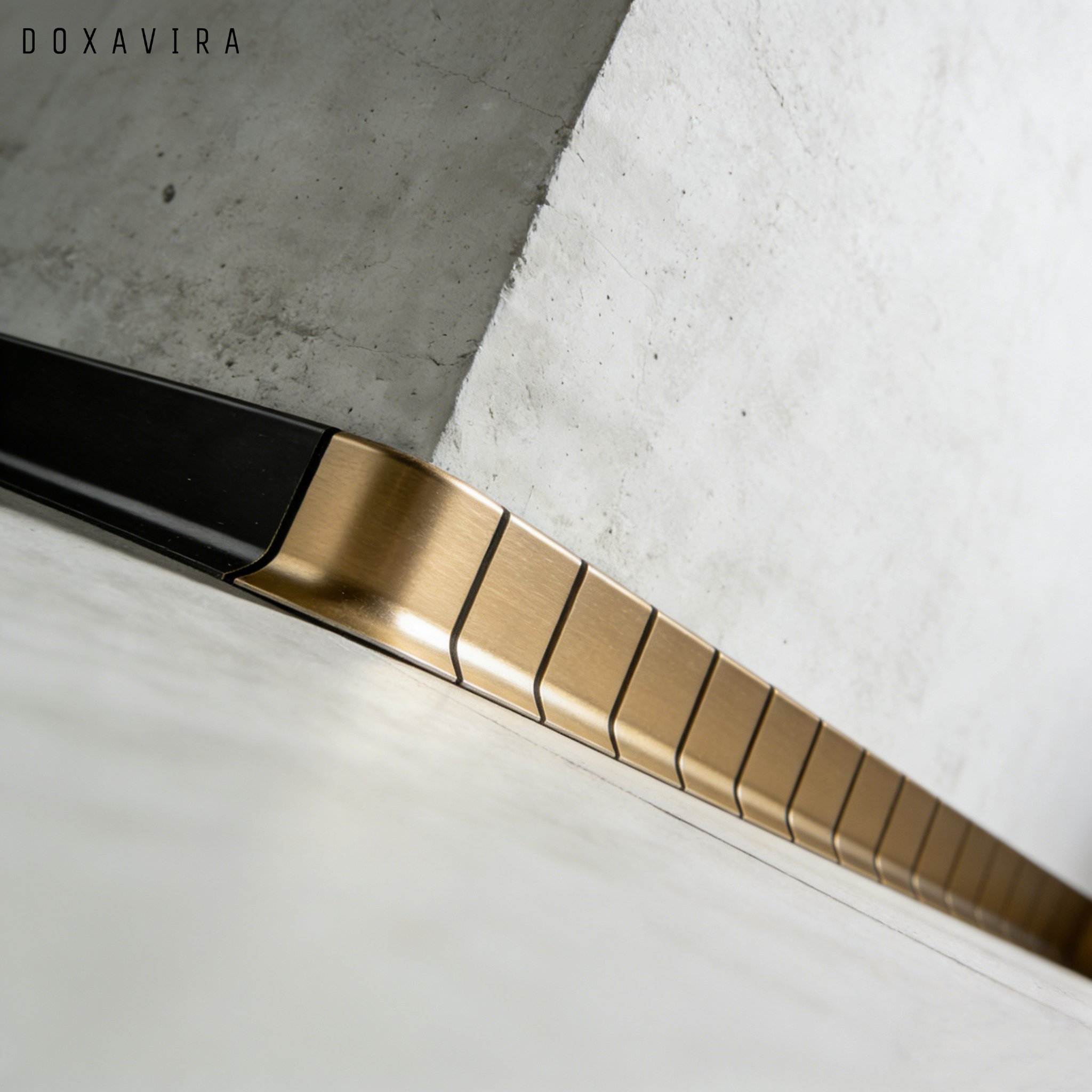 Hliníková soklová lišta