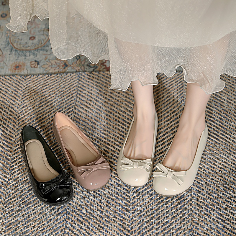 大きいサイズ女性用ワイド幅柔らかいソールシューズ