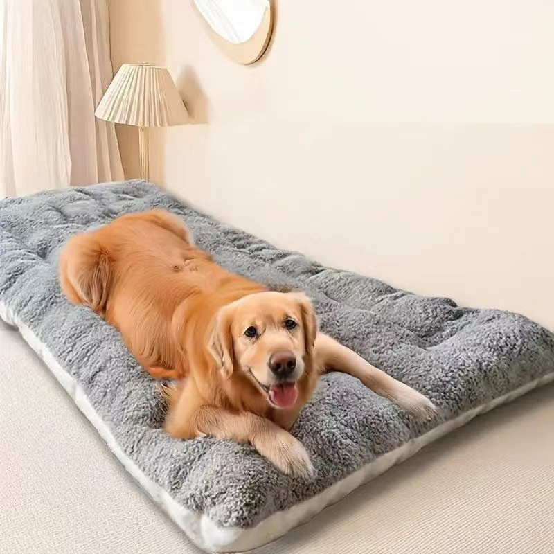Large dog durable and stain-resistant double-sided pet sleeping mat