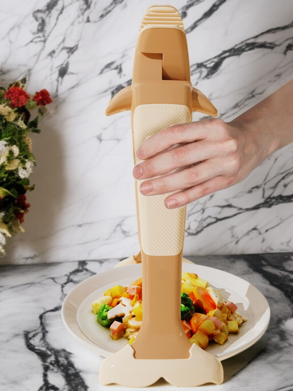 접시와 파마 도구를 함께 고정하는 클립