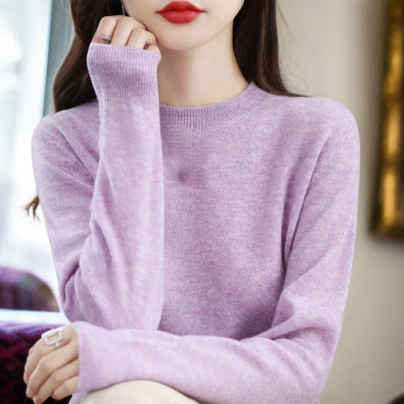 세련되고 활용도 높은 스웨터