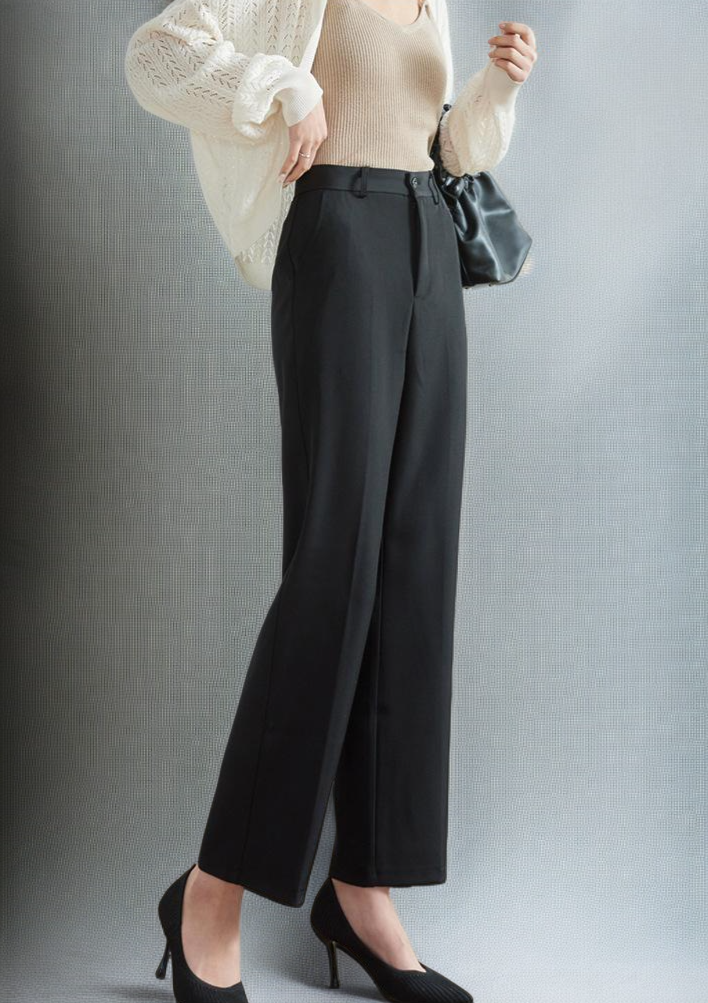 여성용 검은색 슬랙스 스타일링 이미지