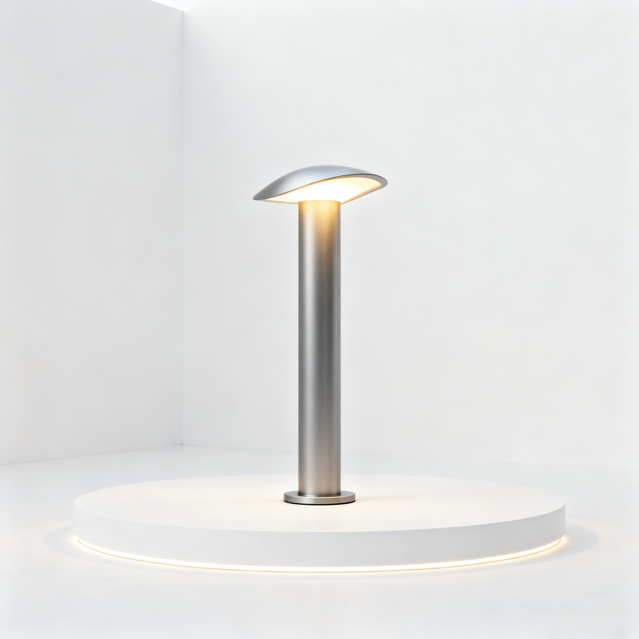  Lámpara plateada para jardín exterior decorativa