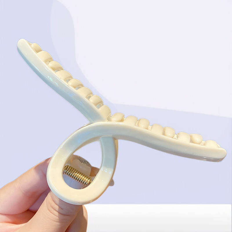 Stylish hair clip with frosted texture