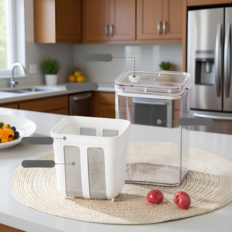 Japanese-style yogurt strainer