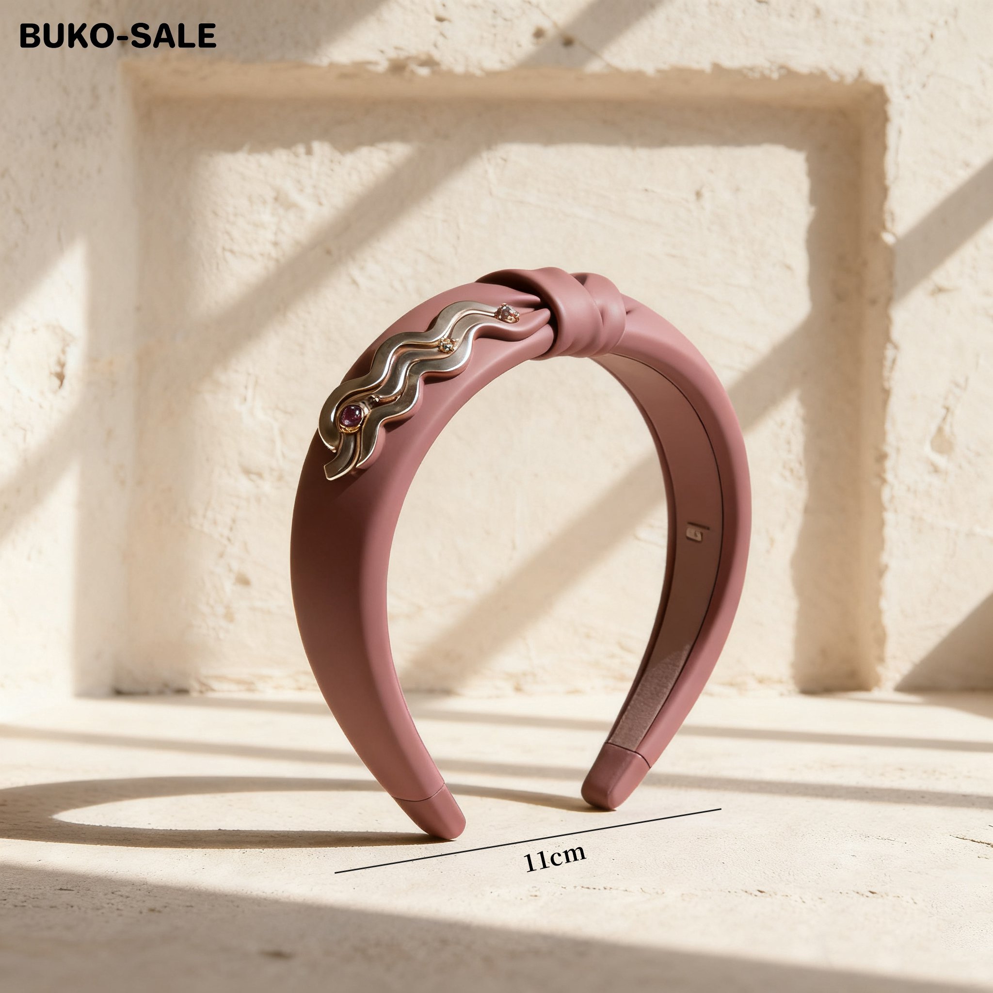 다양한 디자인의 머리띠 모음