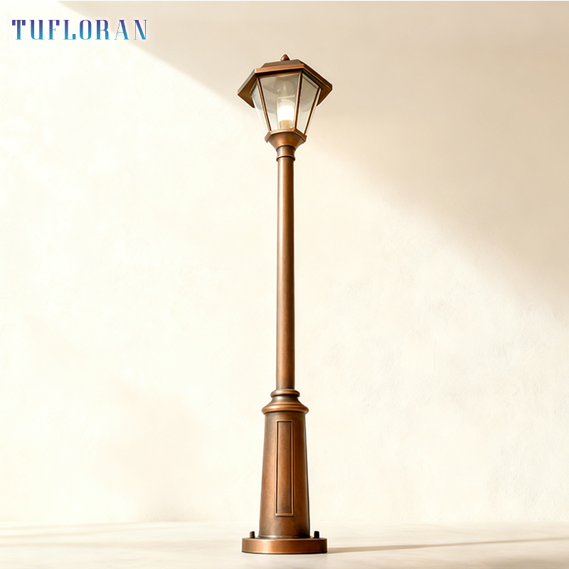 โคมไฟถนนดีไซน์ย้อนยุค