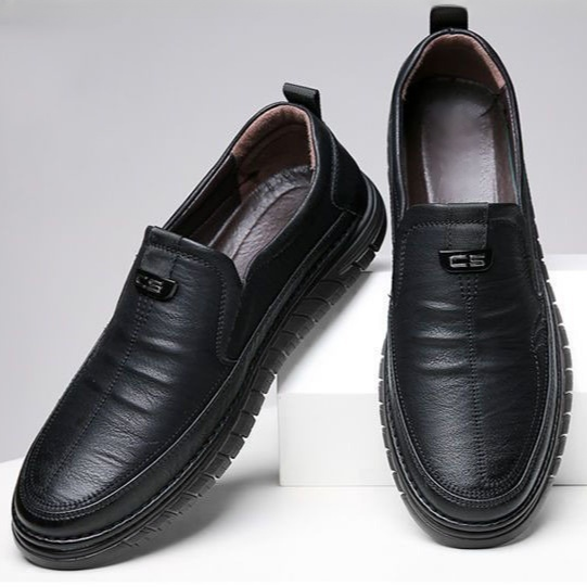 내구성과 안전성을 갖춘 남성 캐주얼화