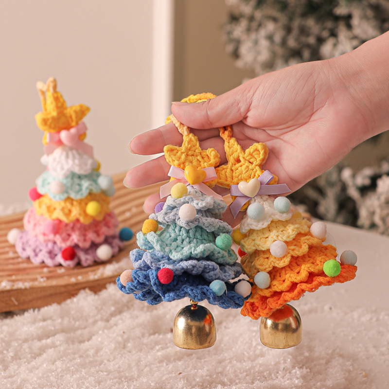 クリスマスのぬいぐるみオーナメント