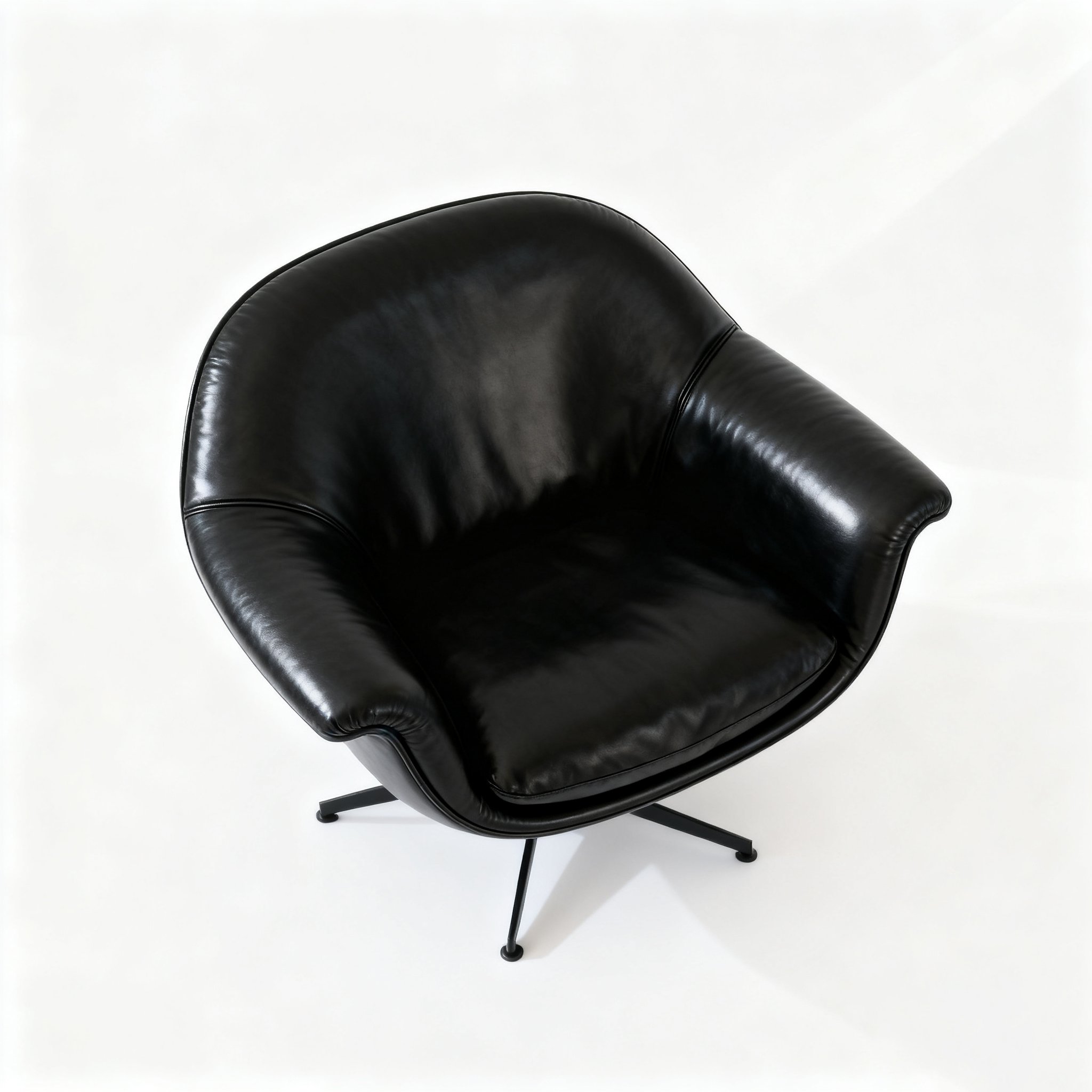 Silla giratoria de cuero con altura regulable en oficina moderna