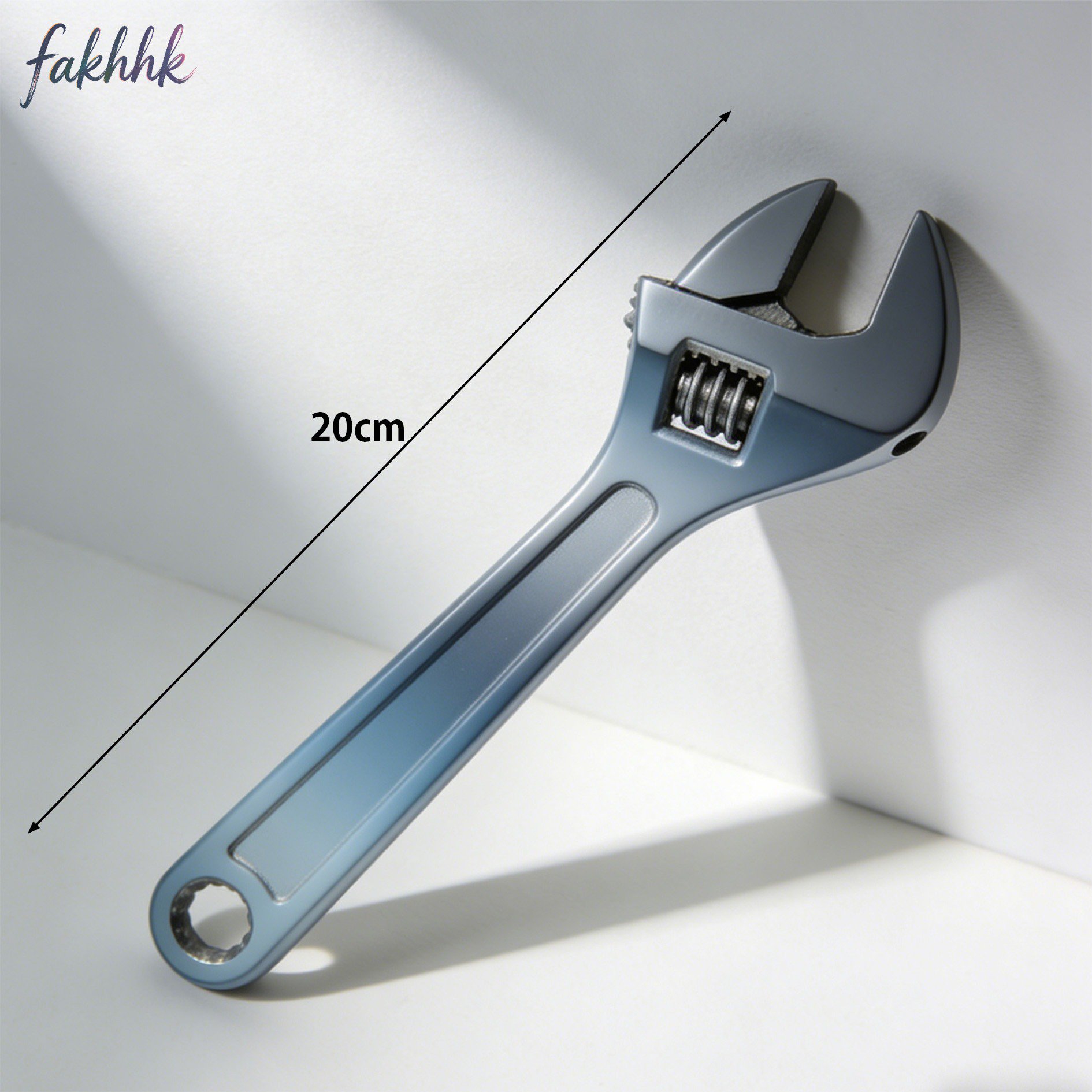 조절식 렌치 다양한 크기 비교 사진