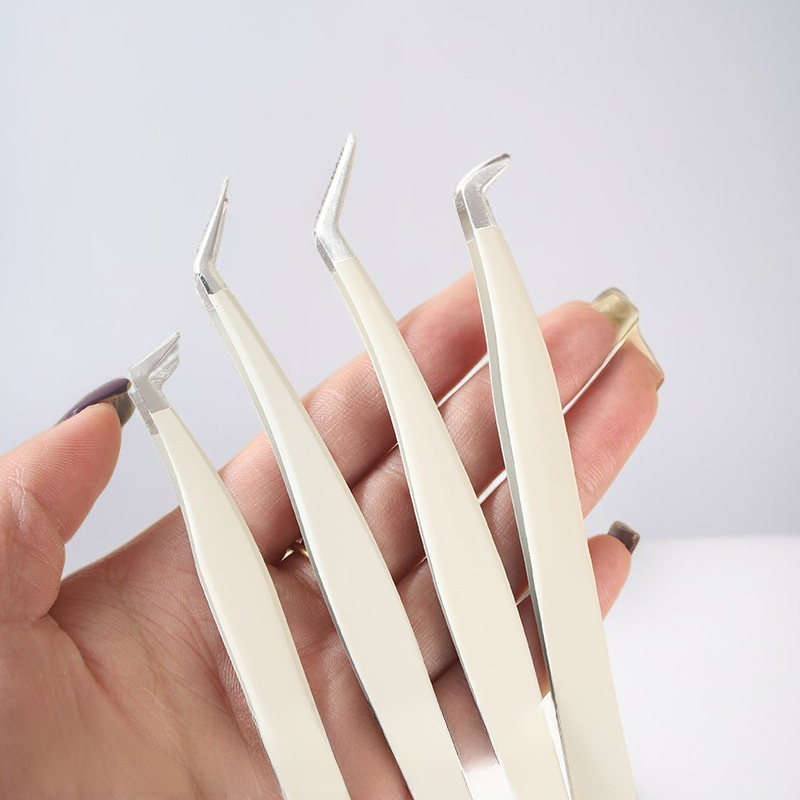 Pince spéciale pour extensions de faux cils