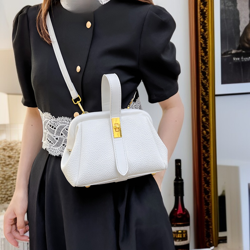 حقيبة يد صغيرة بتصميم جديد وملمس أنيق، حقيبة كروس بودي مريحة للنساء