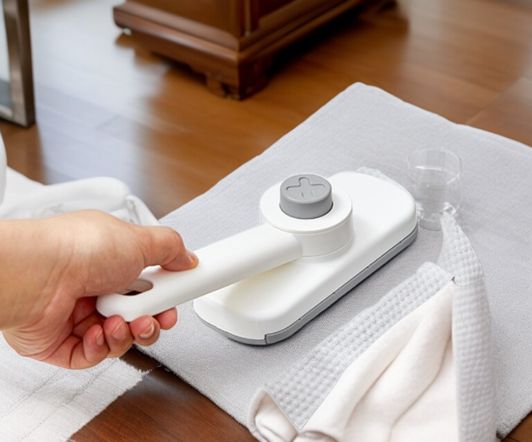 욕실 청소용품으로 깔끔한 공간 연출