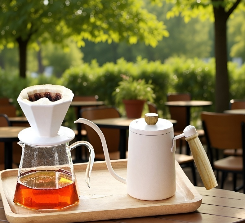 Cafetera manual pour over lista para usar