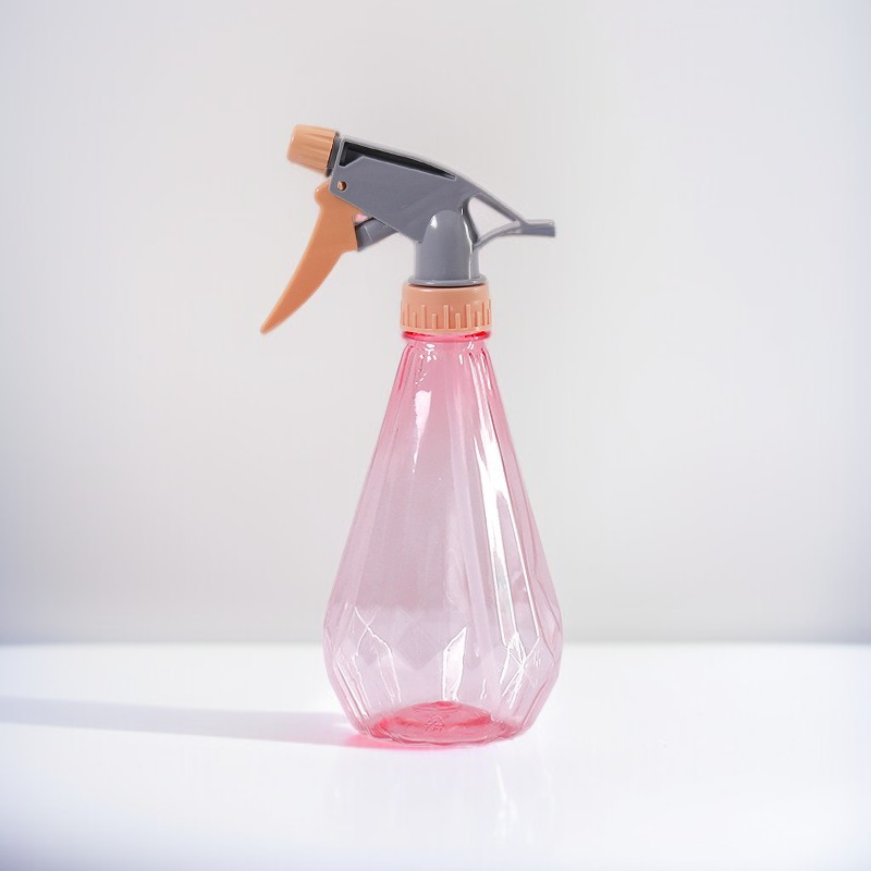 분무기 손잡이와 펌프 부분 상세